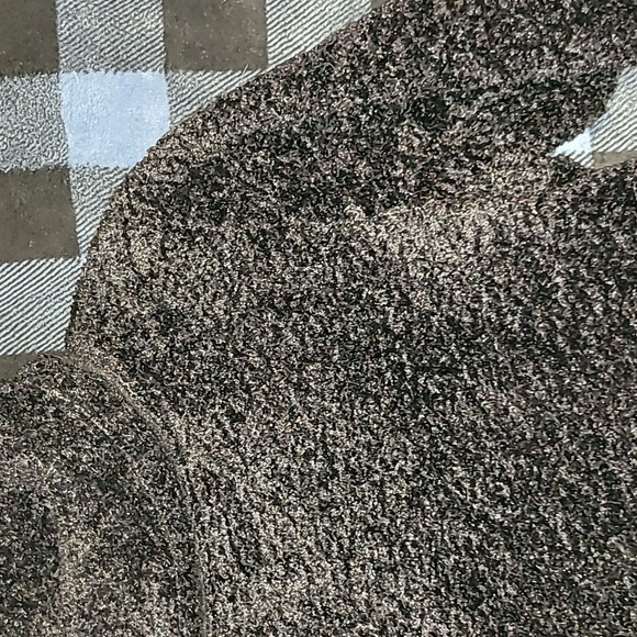 Vintage. Made in USA. Cabela's. Fuzzy Pullover T-neck. Women's size XL - Picture 7 of 13